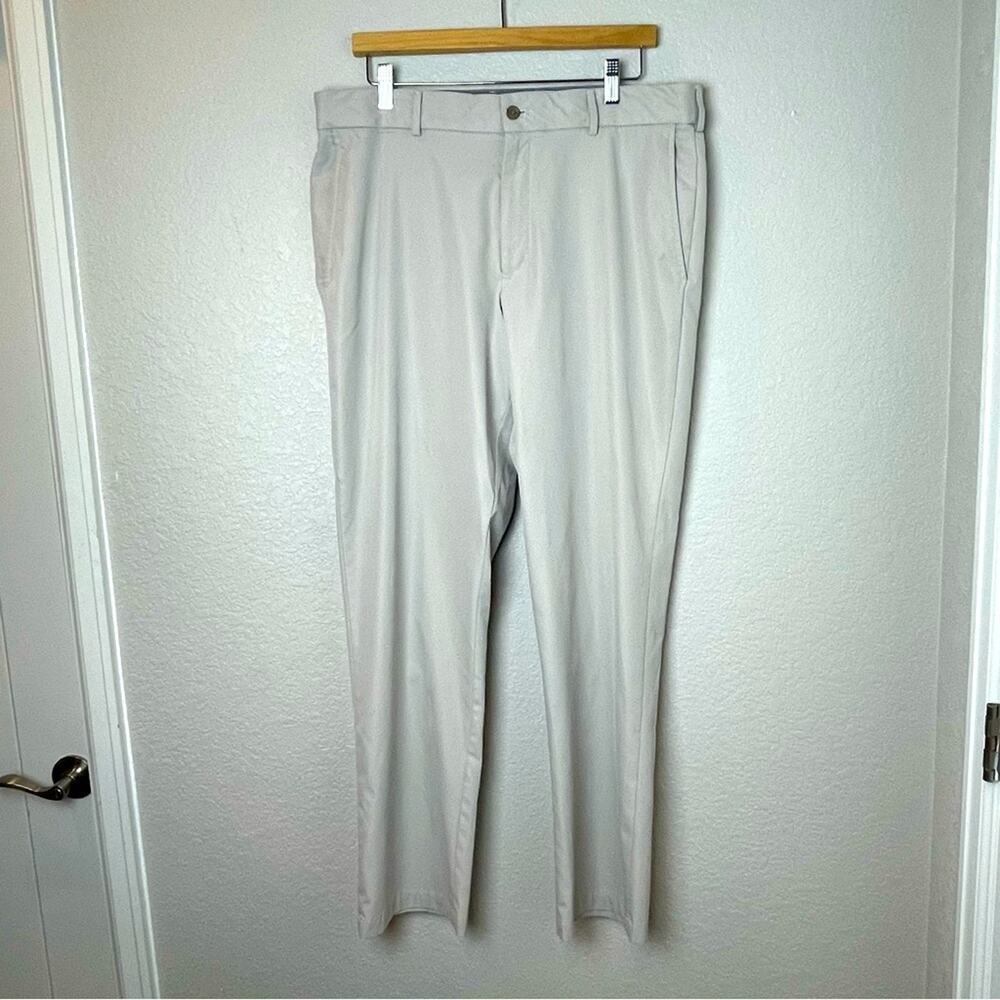 WALTER HAGEN Men's Khaki Gray Golf / Dress Pants Size 36 x 32